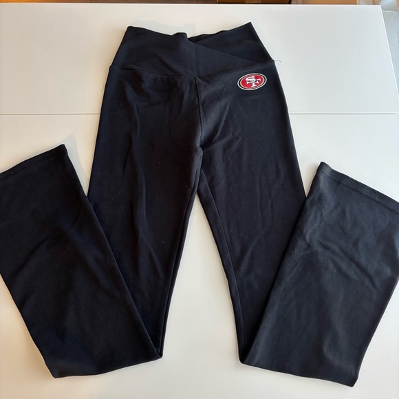 NFL Pants - San Francisco 49ers Black Flared Leggings
